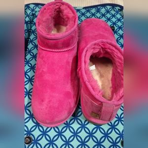 Ugg Women's Classic Ultra Mini